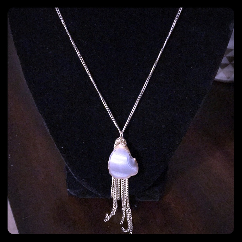 Gold Tassel Agate necklace